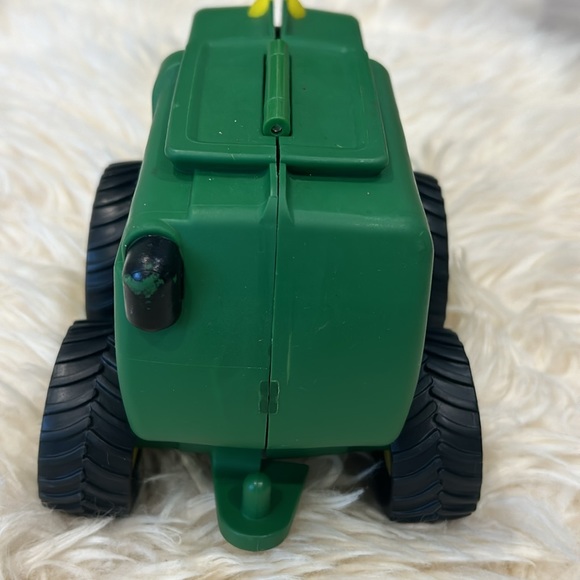 John Deere Green Tractor Toy and Book - Picture 4 of 7